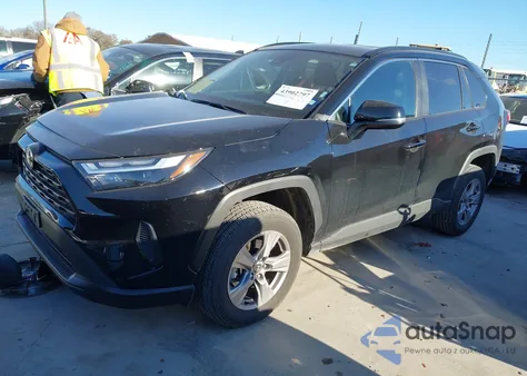 2025 Toyota Rav4 Xle z USA, uszkodzony, nr VIN 2T3W1RFV3SW393313